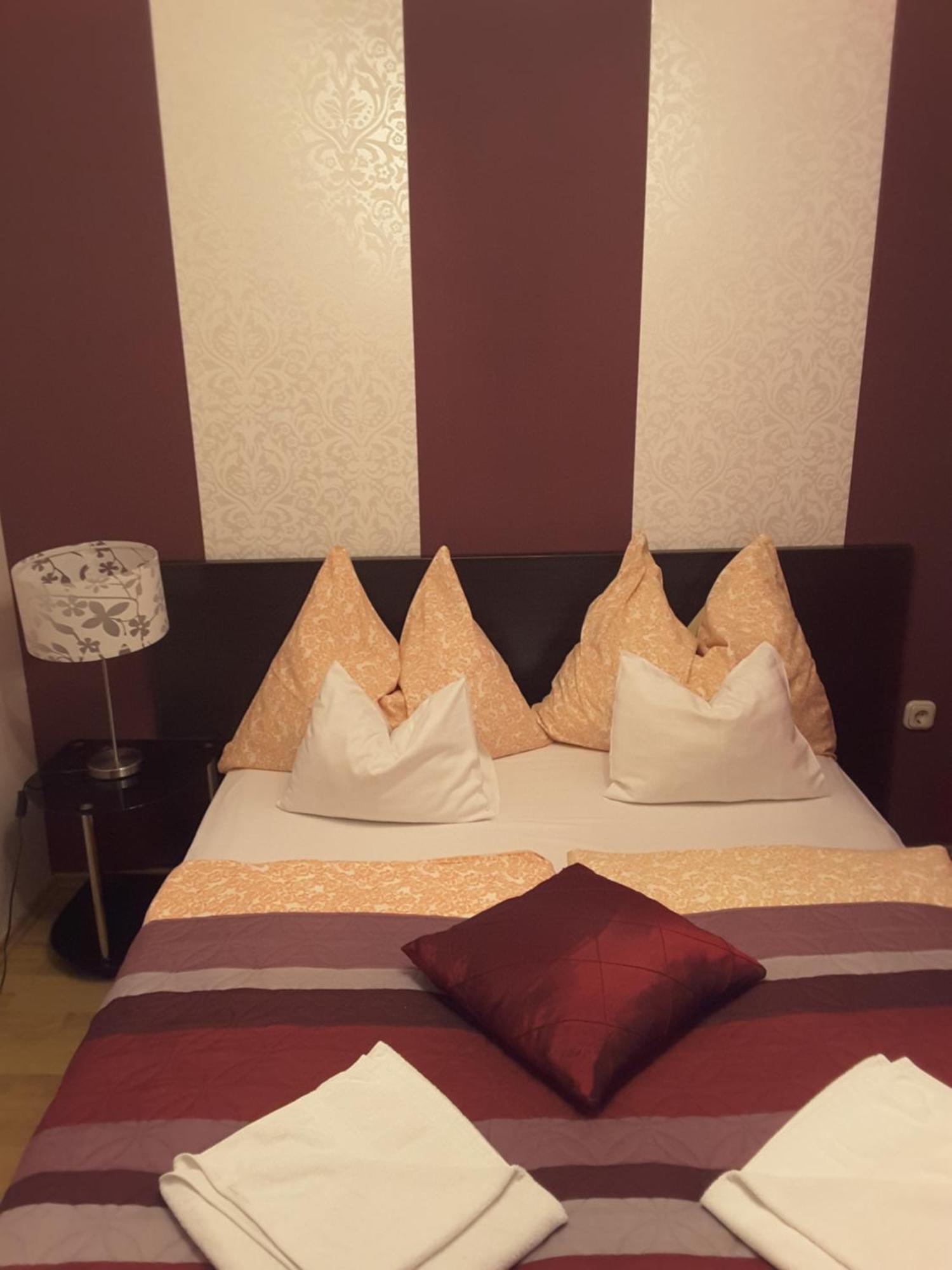 Isabell Apartments Győr Extérieur photo